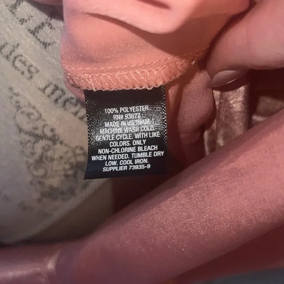 Worthington Petite XS pink women’s blouse with ribbon 🎀 tie bow button shirt XS - Picture 13 of 13